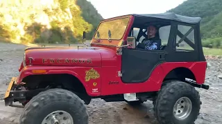Jeep CJ5 en la sierra de Santiago Nuevo León