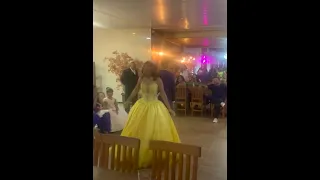 Dança debutante e príncipe, A bela e a fera.