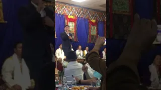 སྤུན་མཆེད་ཨ་ཆོས་ཀྱི་གཞས་དཔེ་སྙན་པོ་འདུག