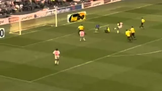 ajax-zlatan ibrahimovic super goal 22 aug 2004-1 - Copy.avi