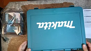 Makita DDF485RF-акционная комплектация самого дешёвого бесщеточного шуруповерта стартовый набор № 1