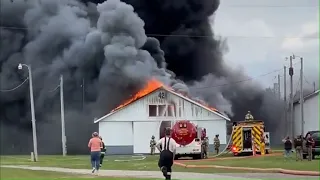 Barn fire erupts in St. Joseph County