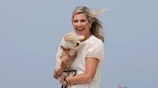 QUEEN MAXIMA'S DOG STEALS THE SHOW