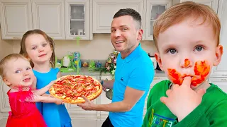 Five Kids Cooking Pizza with Baby Alex + more Funny Songs and Videos