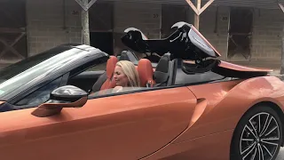 2019 BMW i8 Roadster Top Opening and Closing