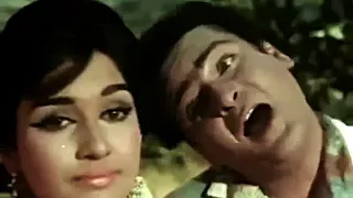 Deewana Mujh Sa Nahin Is Amber Ke Neeche - TEESRI MANZIL