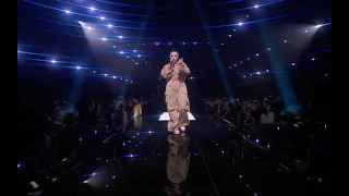 Lauren Spencer Smith - Fingers Crossed (2022 People’s Choice Awards Performance)