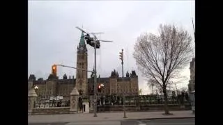 450 Sqn Chinook Lands on Parliament Hill, 8 May 2014