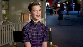 Young Sheldon Season 5: Knocking Like Jim Parsons [EXCLUSIVE CLIP]