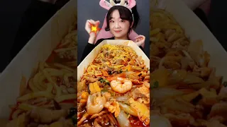 ASMR MUKBANG KOREAN FOOD EATING NOODLE#MUKBANG#ASMREATING #SHORTS#ASMAR#NOODLES#CHIKENWINGS #SEAFOOD