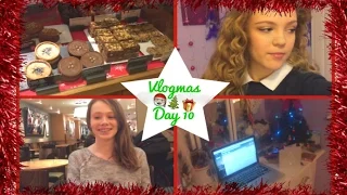 Christmas Coffee Date + Shopping with Amelia | Vlogmas Day 10