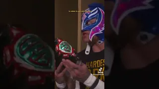 rey mysterio y santos Escobar en español