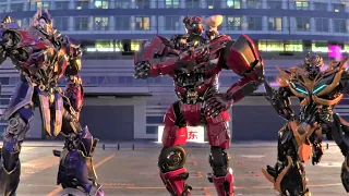 Lifestyle - Movie | Bumblebee and Optimums Prime in mission red | Transformers