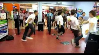 Street Style (Lipton Flash Mob)