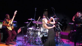 Caroline Campbell  "Kashmir"   solo with Chris Botti