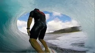 GoPro: Anthony Walsh incredible Pipeline barrel