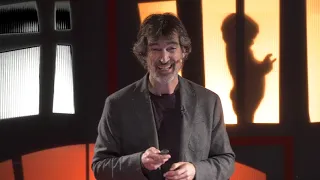 Una mala jugada puede hacerte perder la partida | Manuel Azuaga | TEDxMálaga