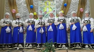 Песня "За окошком вьюга белая" исполняет коллектив русской песни "Плотавушка"