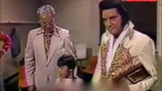 ELVIS PRESLEY, BACKSTAGE JUNE 21ST 1977