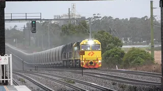 POWERFUL FREIGHT TRAINS! 15 Australian Freight Trains in 20 Minutes!