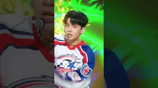 Relax - LEE JIN HYUK #Relax #LEEJINHYUK #Shorts #MusicBank | KBS WORLD TV