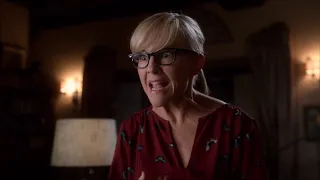 Lucifer 4x04 Chloe and Linda talk