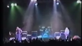 Nirvana - The Money will roll right in + Breed live Valencia