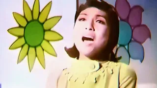 16-yr old Nora Aunor singing "You don't love me anymore" Colorized