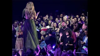 See Ben Affleck Cheer on Jennifer Lopez at iHeartRadio Music Awards - E! Online