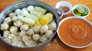 Siomay Ayam Bandung. Komplit. Sambel Kacangnya Juara Bikin Ketagihan.