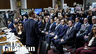 Mark Zuckerberg apologises directly to families of online harm victims in Senate hearing