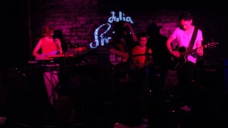 Julia Smiles - The Sea @Wunderbar