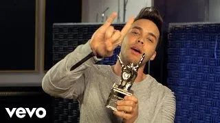 Prince Royce - #VevoCertified, Pt. 1: Award Presentation