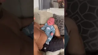 Contagious Baby Laughter 😂