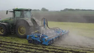 Farmet Strip-Till 8 sávművelő kultivátor napraforgó vetéshez készít magágyat