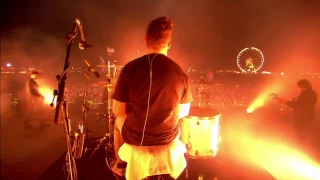 Arctic Monkeys - Do Me A Favour @ T in the Park 2011 - HD 1080p