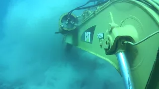 Escavadeira Hidráulica CAT submarino embaixo do MAR parte 2