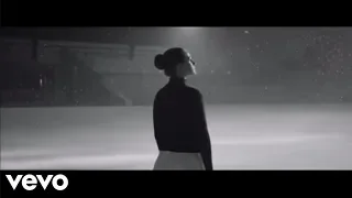 Sia - I'm Still Here (Music Video)