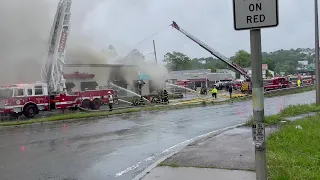 Crews battle fire at Chelsea commercial building