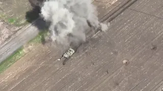 Russian tank destroyed while navigating Ukraine's minefield.