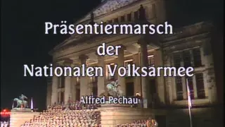 Präsentiermarsch der Nationalen Volksarmee - Berlin - 22 August 1987