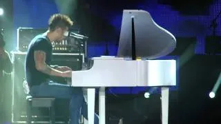 Gusttavo Lima Tocando Piano no Villa Mix Show 2012 - Full HD