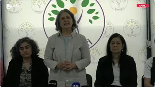 #CANLI | Gültan Kışanak, Sebahat Tuncel  ve Ayla Akat Ata Diyarbakır halk buluşmasında