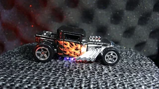 Hot Wheels - Original Design - Bone Shaker - Metalflake Black - 2014 - G28 - J3247 - BFG33