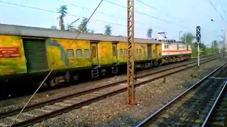 LGD WAP-7 thunders away with Hybrid LHB Bangalore Howrah DURONTO EXPRESS| Most Popular DURONTO of IR