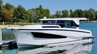 £285,000 Yacht Tour : Delphia 10 Sedan