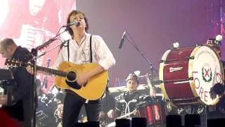 Paul McCartney Mull of KintyreLive at Liverpool Echo Arena 20th December 2011