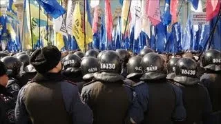 Thousands march in Ukraine opposition protest