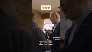 Biden goes megaviral for BEST reason