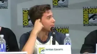 Jordan Gavaris Speaks Of Moving Moment During Orphan Black Panel SDCC 2014